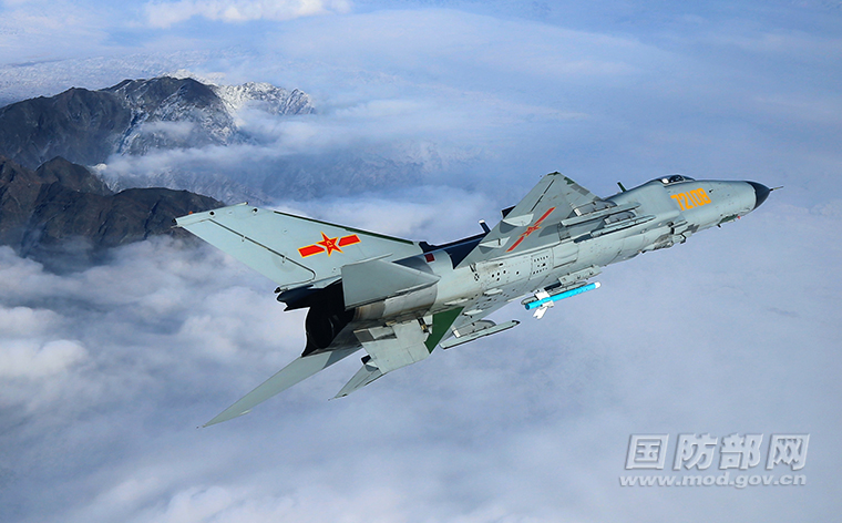 揭秘弹大新歼9,门资特8中准片的独特魅力与优势分析,揭秘弹大新歼9,独特魅力与优势分析——门资特8中准片探秘