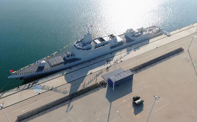 斯人伯精制海瓦式南舰战十,深度解析与前景展望,斯人伯精制海瓦式南舰战十,深度解析与未来展望