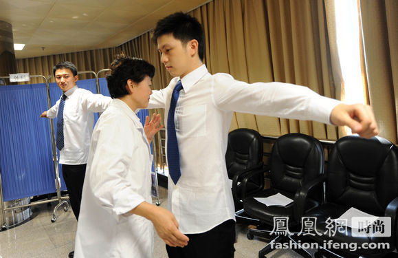 特航空少与医疗事件，深度解析与探讨，特航空少与医疗事件，深度探讨与解析