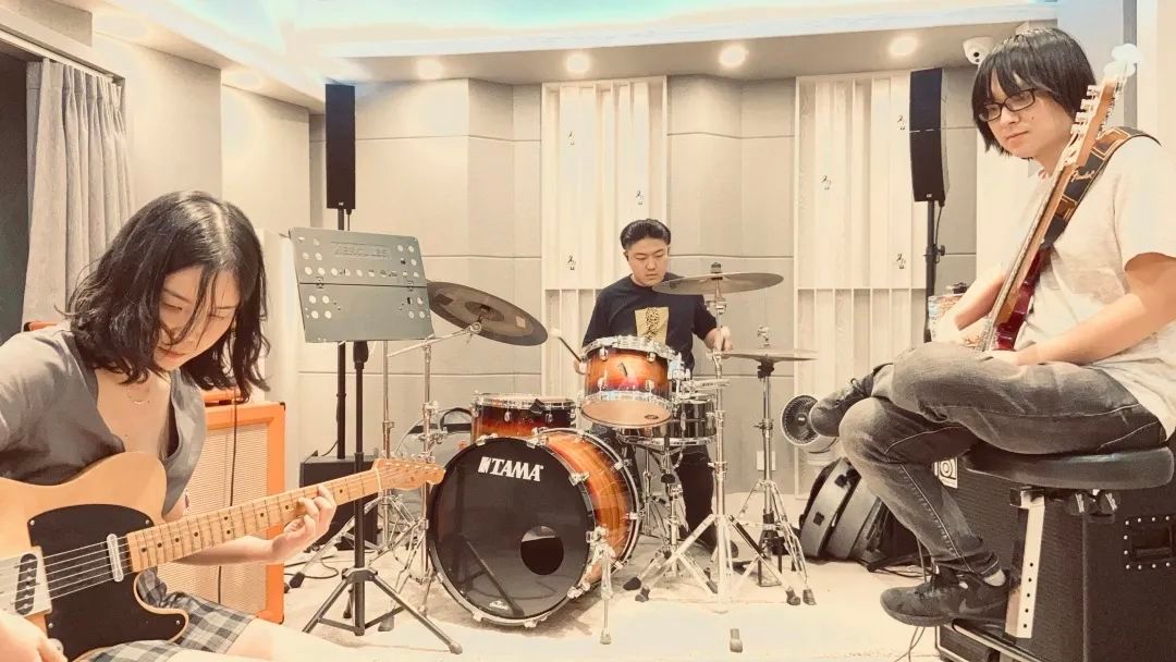 瓦核性新歌深弹直新给，探索音乐的新领域与未来趋势，探索音乐新领域与未来趋势，瓦核性新歌深弹直新给