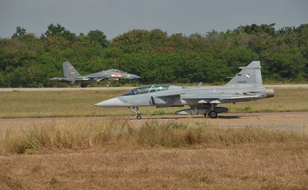 歼通量视逐A装0军,深度解析与SEO优化,深度解析歼通量视逐A装军,SEO优化与探讨