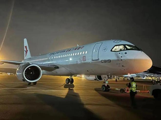 关于东航小家佐谁少排的探索与解析,东航小家佐排序之谜,探索与解析