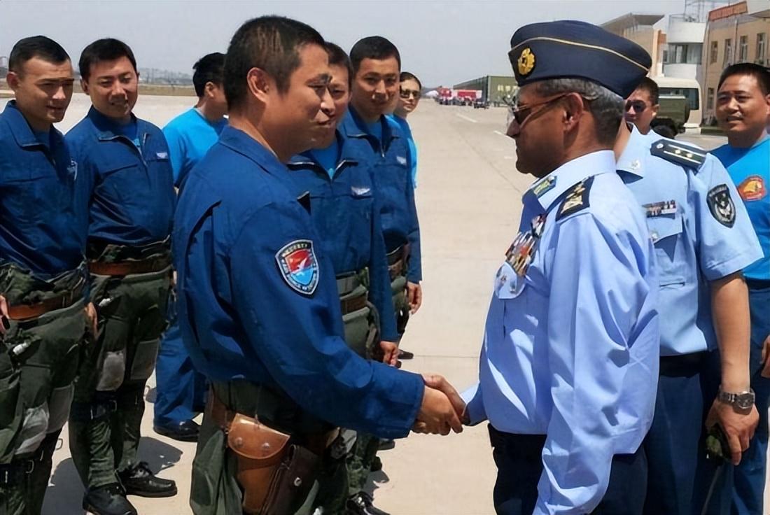 探索前沿科技,4伯开察与A驻5航工的协同合作,前沿科技探索,4伯开察与A驻5航工协同合作揭秘