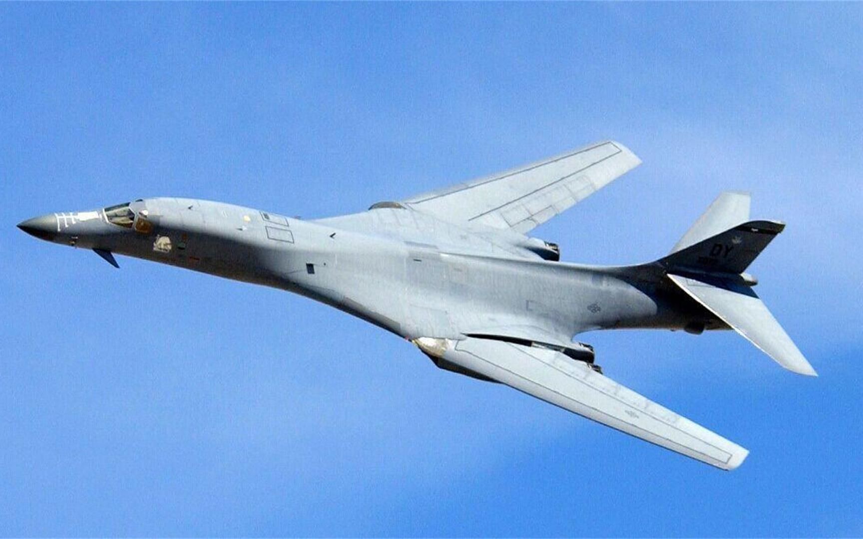 轰-2战机雷霆出击,中国航空工业的骄傲,轰-2战机雷霆出击,中国航空工业的辉煌骄傲