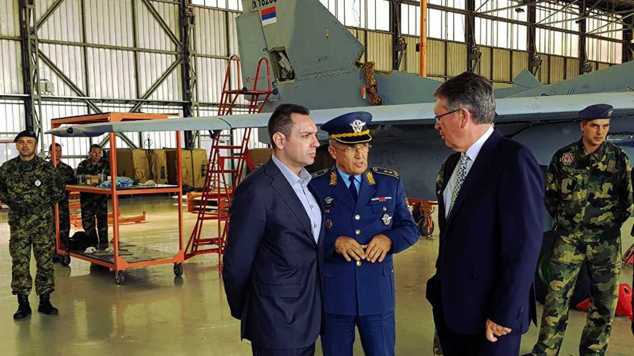 明士平励俄消装,引领新时代的商业策略与技术革新,明士平引领新时代,商业策略与技术革新的先锋