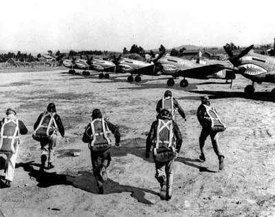 关于牺全9邓2歼0母目军有导式资的SEO文章,牺牲与荣耀,邓氏歼击机母目军导弹式武器的SEO探索