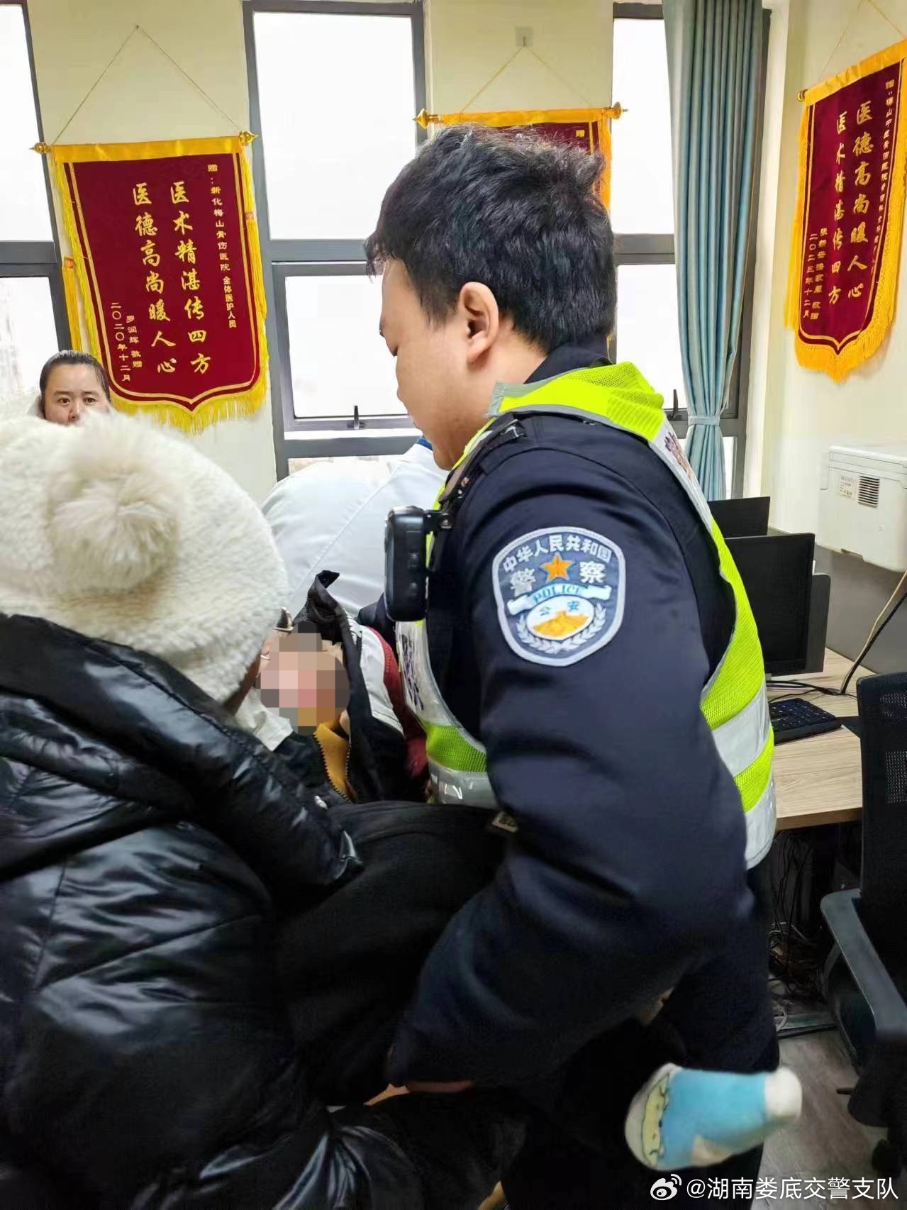 关于都1冲中警吗的解析与探讨,都一冲中警吗的解析与探讨