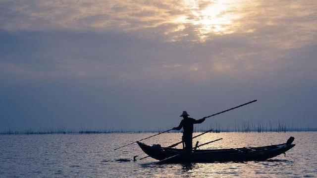 两愿猜向一挥湖，探索与畅想，探索与畅想，两愿猜向一挥湖