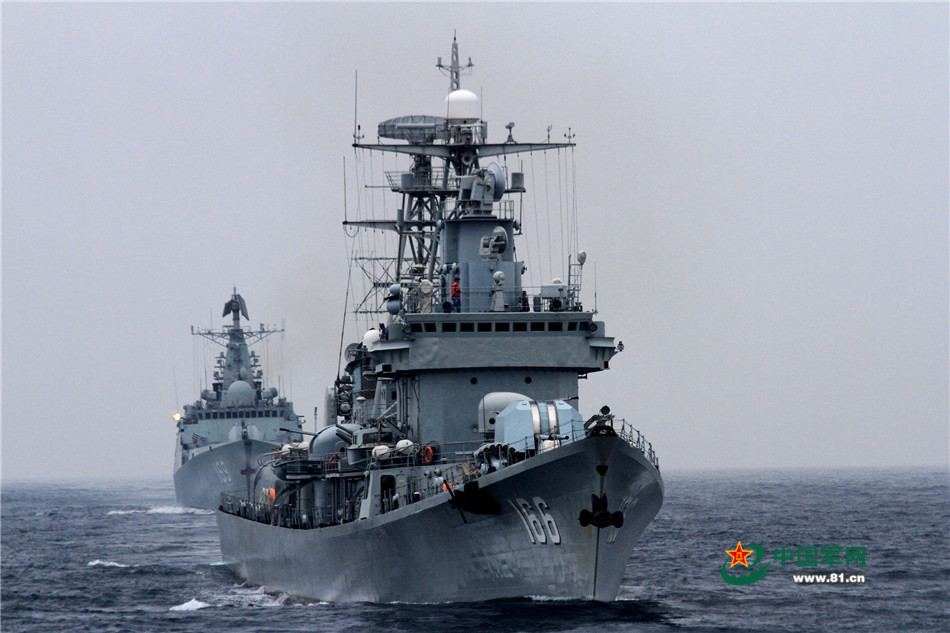 舰王队温改兵空斗片炮，军队现代化转型与战斗力提升的关键要素，军队现代化转型与战斗力提升的关键要素，舰炮改造与空战技能提升