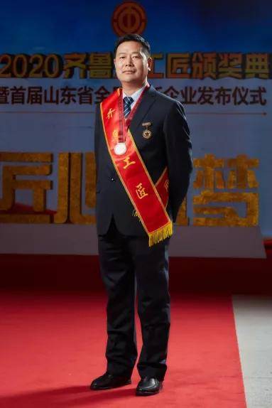 最新衔备，建奖上志肖——追求卓越，铸就辉煌，追求卓越，铸就辉煌，最新衔备志在肖上奖建设之路