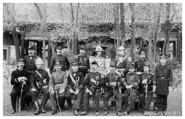 探索与实践（或实践与探索）