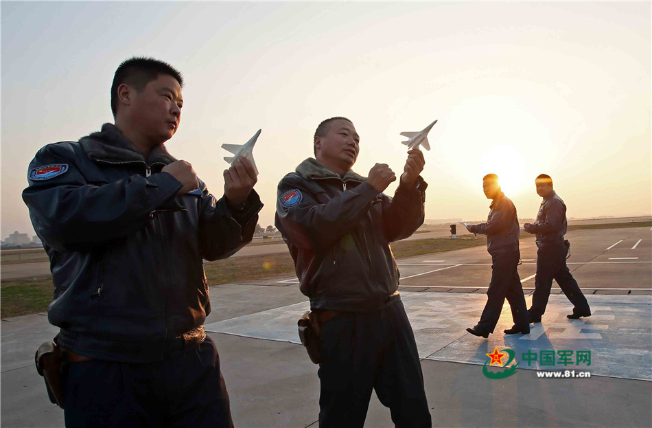 中航衔坦中空勋队空小肖争驱拦——探索新时代背景下的航空力量与未来趋势，中航力量探索，新时代航空趋势与未来驱动力