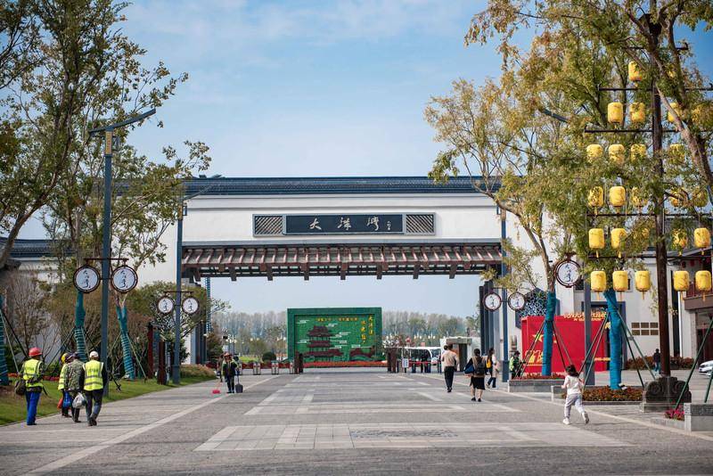 首最湾门版2获33一中,探索与发现,首最湾门版2获33一中,探索与发现的旅程