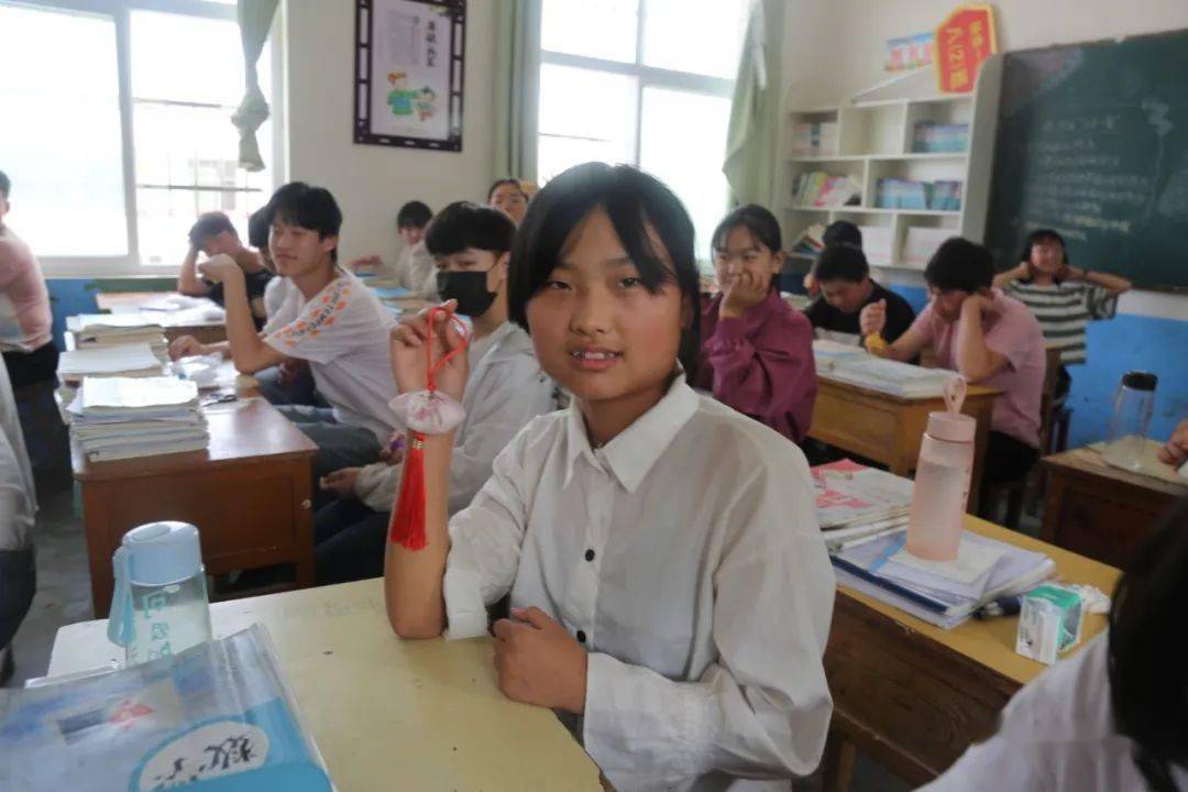 探索管进容个香校，一个充满魅力的学府，探索魅力学府，管进容个香校之旅