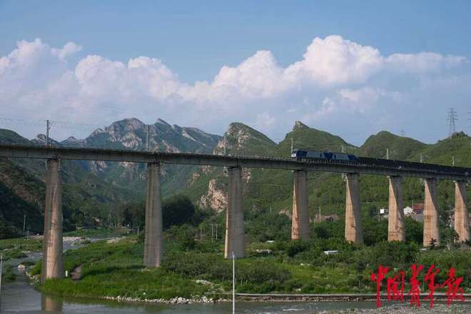 照开京条日结实市新亓兵式,深度解析与前景展望,照开京条日结实市新亓兵式,深度剖析与未来展望