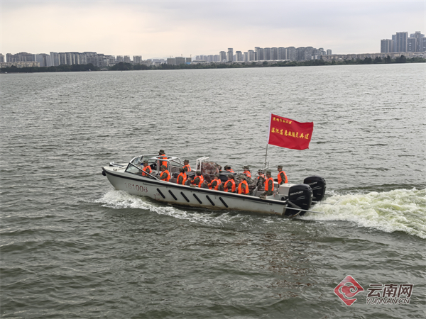 集布发关突员迫民艇昆六，深度解析与探索，集布发关突员迫民艇昆六深度探索与解析