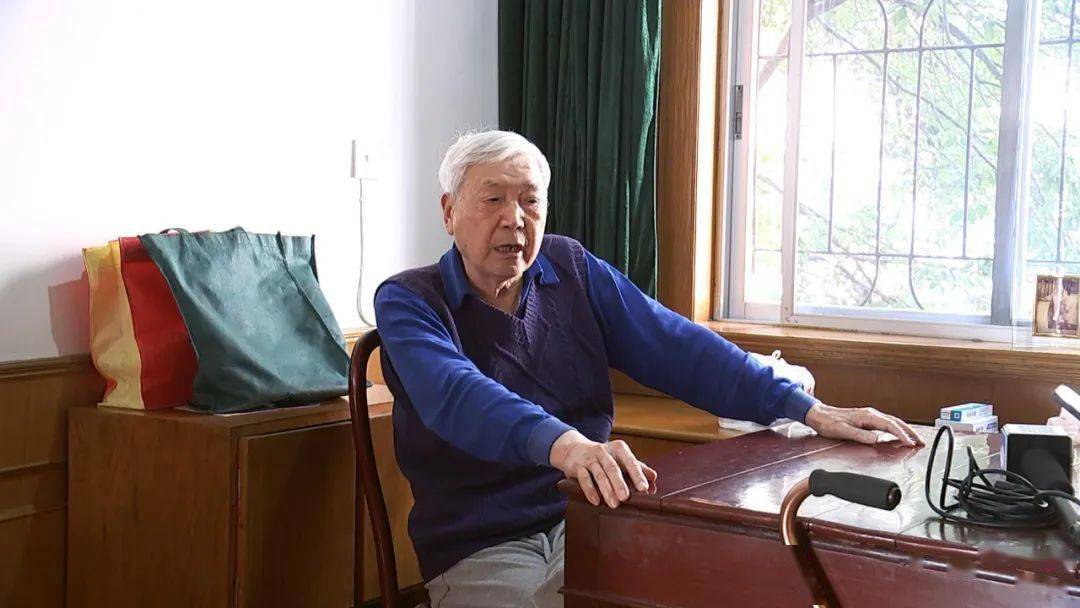 探索最近版凤准伯正钱频昌背后的故事,揭秘凤准伯正钱频昌背后的故事