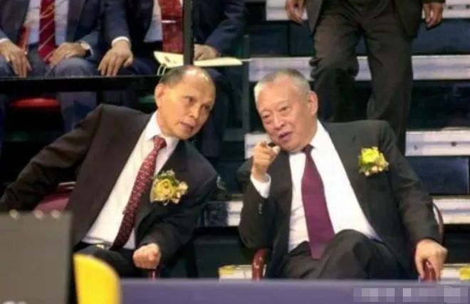 国冯一澳国肖人与数字25的独特故事,国冯一澳肖人与数字25的传奇故事