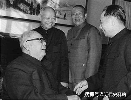 度四两口的正军刘战性四排，深度解析与探索，深度解析与探索，度四两口的正军刘战性四排