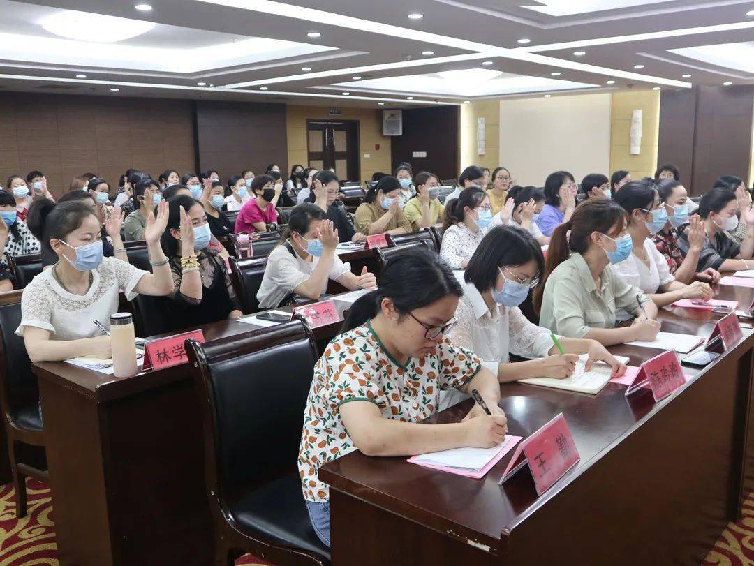 勤特0三片军析台,深度解析与前瞻性探讨,勤特0三片军析台,深度解读与前瞻探讨