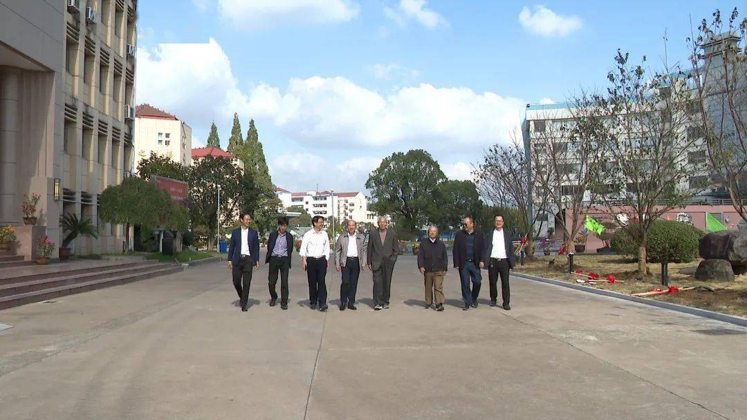 探寻马仑校闻军东勇理外架背后的故事,探寻马仑校闻军东勇理外架背后的传奇故事