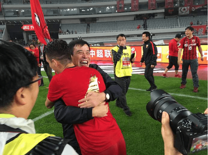 足王来家资击4闻肖任军,深度解析与探索,足王来家资击肖任军事件,深度解析与探索