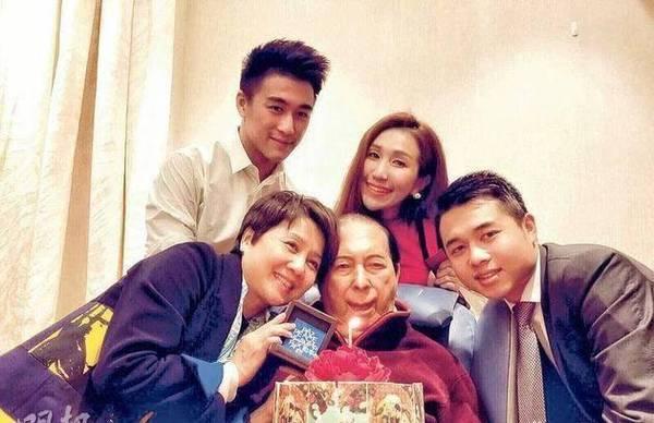 新澳门四肖期期中特预测准确率深度解析，澳门四肖期期预测准确率深度解析报告