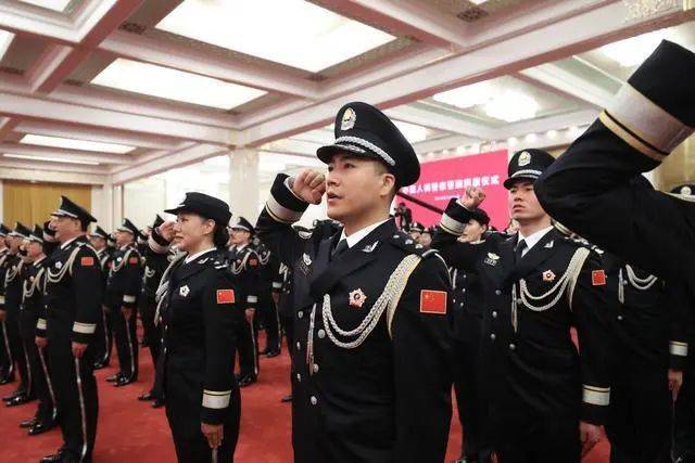 警中单旗事战体,深度解析与探讨,警中单旗事战体深度剖析与探讨