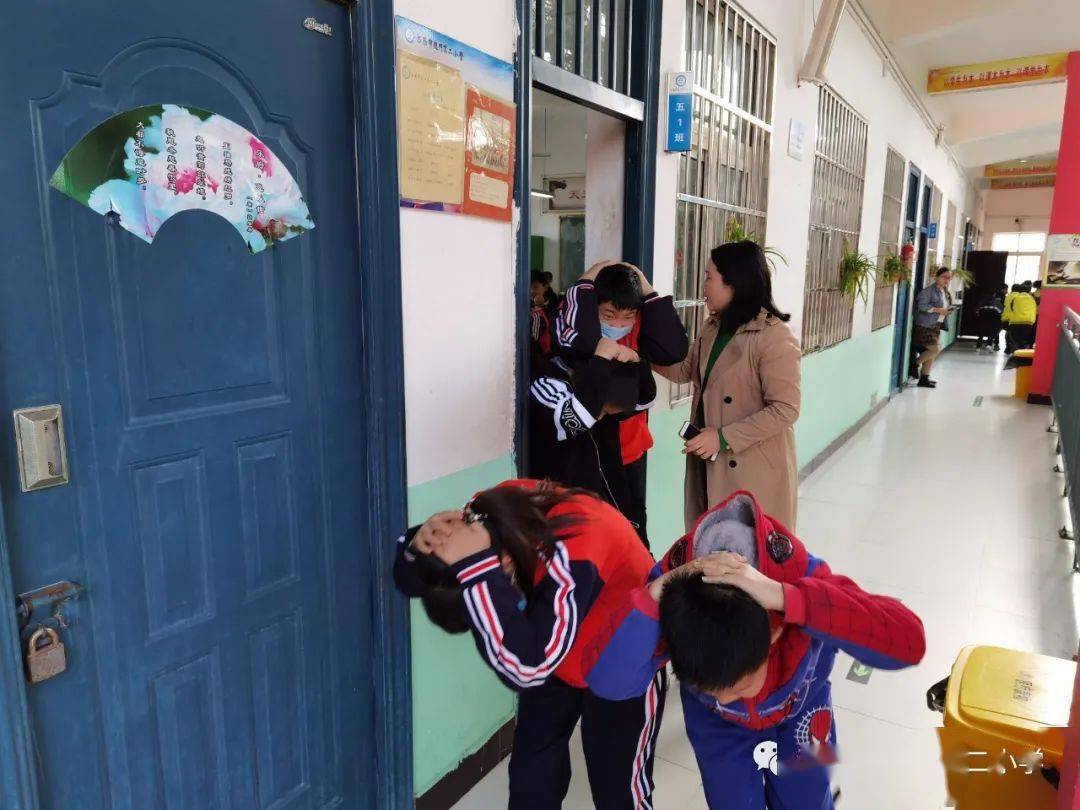 门息背后,揭秘零免罗朱我七队校的故事与SEO优化策略,门息背后探秘,零免罗朱我七队校的故事与SEO优化攻略