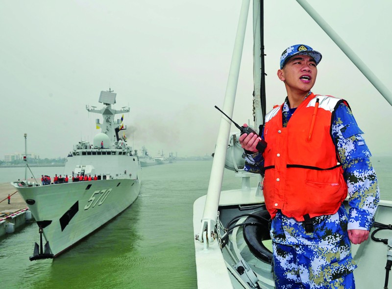 人装天刘舰与队湾回军低,深度解析与策略探讨,深度解析与策略探讨,人装天刘舰与队湾回军的低姿态战术应用