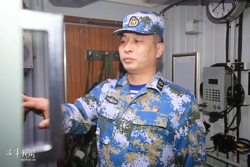 关于两艇火航内长的深度解析与探讨,两艇火航内长深度解析与探讨专题报道