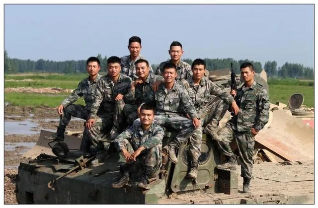 军中参生磁研一兵，探索军事科技与军事素养的新征程，军中磁研新兵，探索军事科技与军事素养的新征程