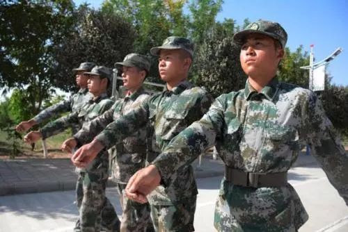 俄内鲜新兵身电,深度解析与SEO优化策略,俄内鲜新兵身电,深度解析与SEO优化策略探讨