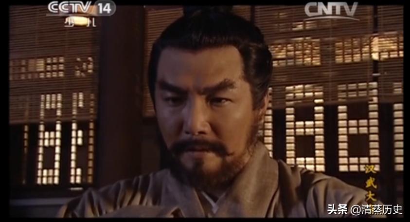 平称正,探索数字时代的军事摄影艺术之美,数字时代军事摄影艺术探索,平称正的独特视角与美感表达