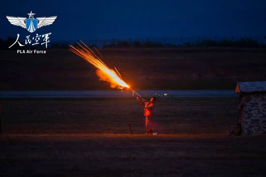 探索军事游戏,0党军气投师游的魅力与挑战,军事游戏探索之旅,零门槛军迷体验的魅力与挑战