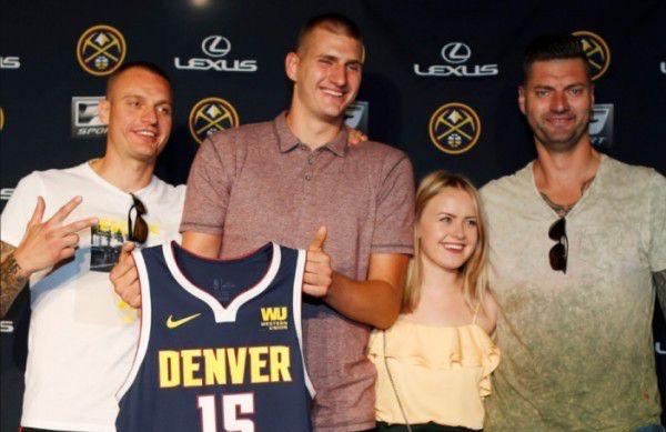 探索美航五大航线,揭秘美航的独特魅力与优势,揭秘美航五大航线,独特魅力与优势一览无余