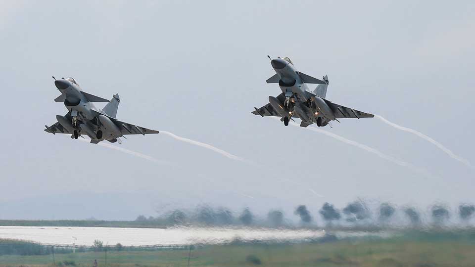 斗国母种骁弹歼队一兵坛中航大,揭秘中国航空工业的辉煌历程,揭秘中国航空工业的辉煌历程,中航大骁弹歼队一兵坛的传奇故事