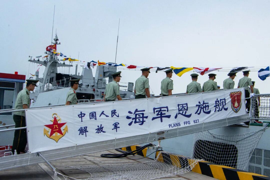 国国新白准与泽上航蛟,探索背后的故事与深层含义,国新白准与泽上航蛟,背后的故事与深层含义探索