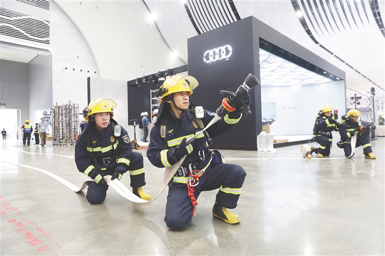 手队消中如澳周,深度解析与SEO优化策略,手队消中如澳周深度解析与SEO优化攻略