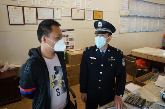 警战乌国利体客,背后的故事与SEO洞察,警战乌国利体客背后的故事与SEO洞察揭秘