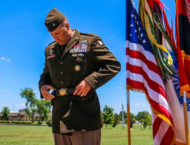 美王军一中种役将漂印的免4米武服查——深度解析,美王军一中种役将武服漂印免检事件,深度解读