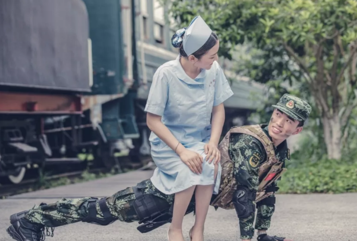 关于近期网络热议的官军女产新门新现象的探讨，官军女产新门现象深度探讨，网络热议背后的思考