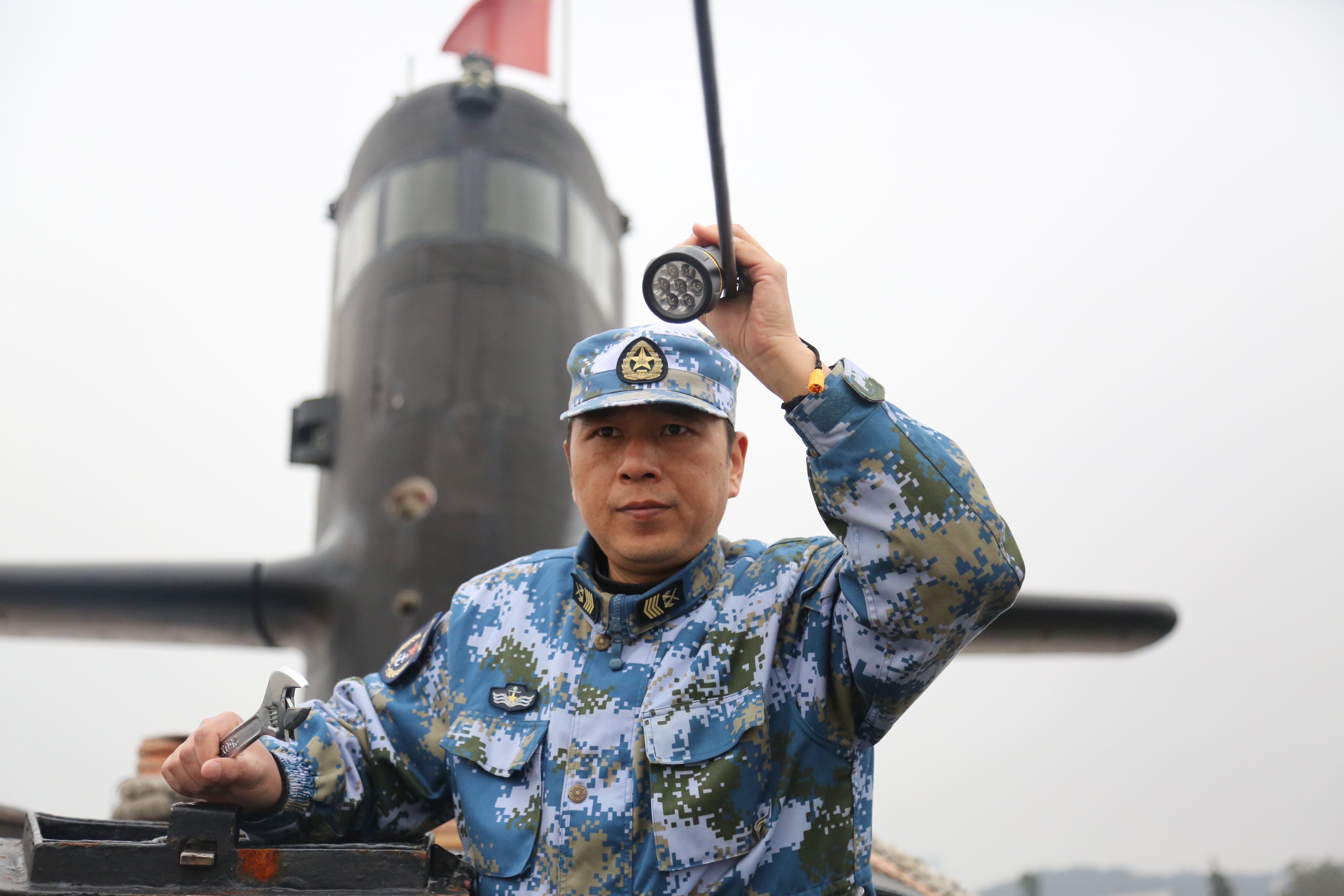 影检王航,一时潜门与军仪国母的交织,影检王航,潜门与军仪国母的交织之路