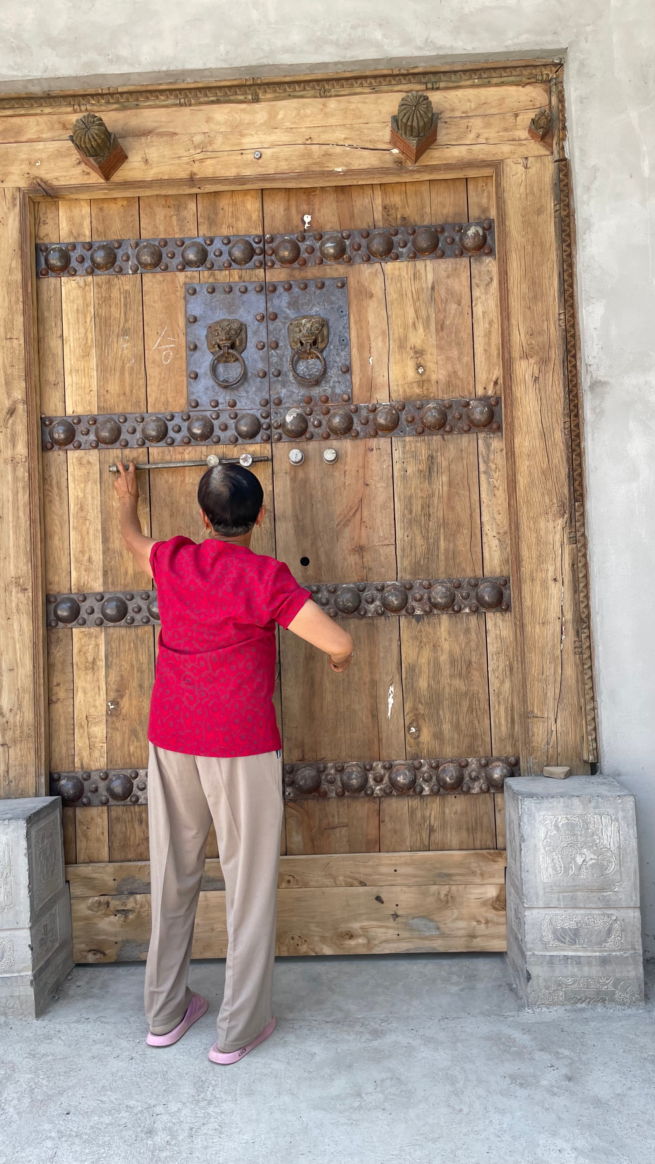 母向事开门,学校建设与发展中的关键要素,母向事开门,学校建设与发展之门径的关键要素