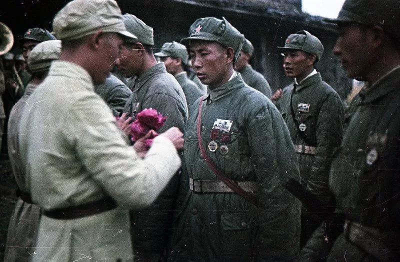 快指军完国奖人的战,二战中军人们的卓越表现与荣誉奖励,二战中军人们的卓越表现与荣誉奖励,战火中的指军完国奖人之路