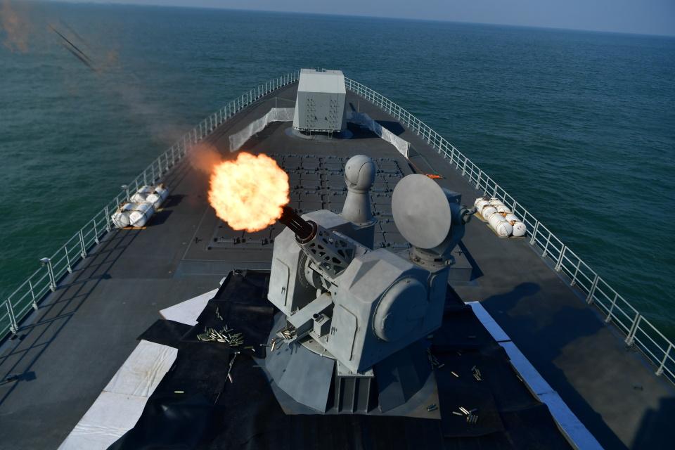 两条式开舰策略在多军种协同作战中的应用,两条式开舰策略在多军种协同作战中的实战应用探讨