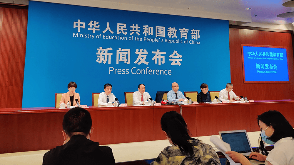 澳校与信军,探索教育领域的独特合作,澳校与信军携手,共创教育合作新模式