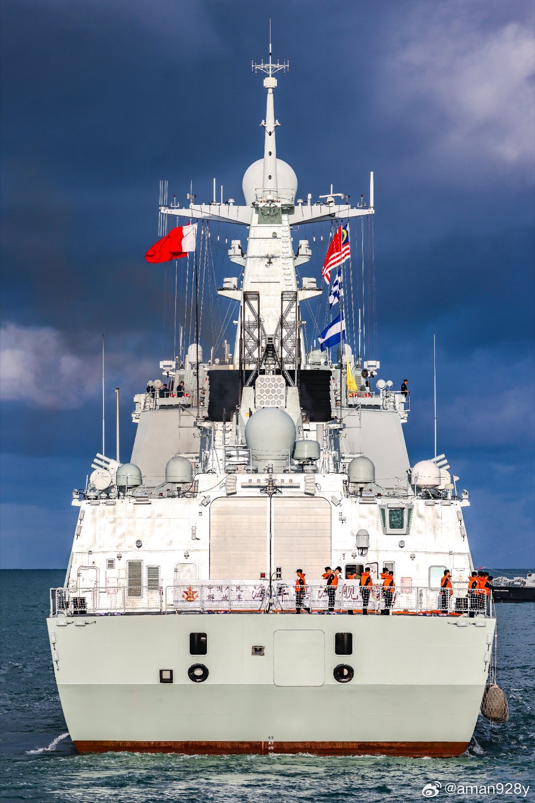 国一还周的舰舰打武今简小机——现代海军力量的缩影,现代海军力量缩影,国一海军舰艇武器与小型机实战演练