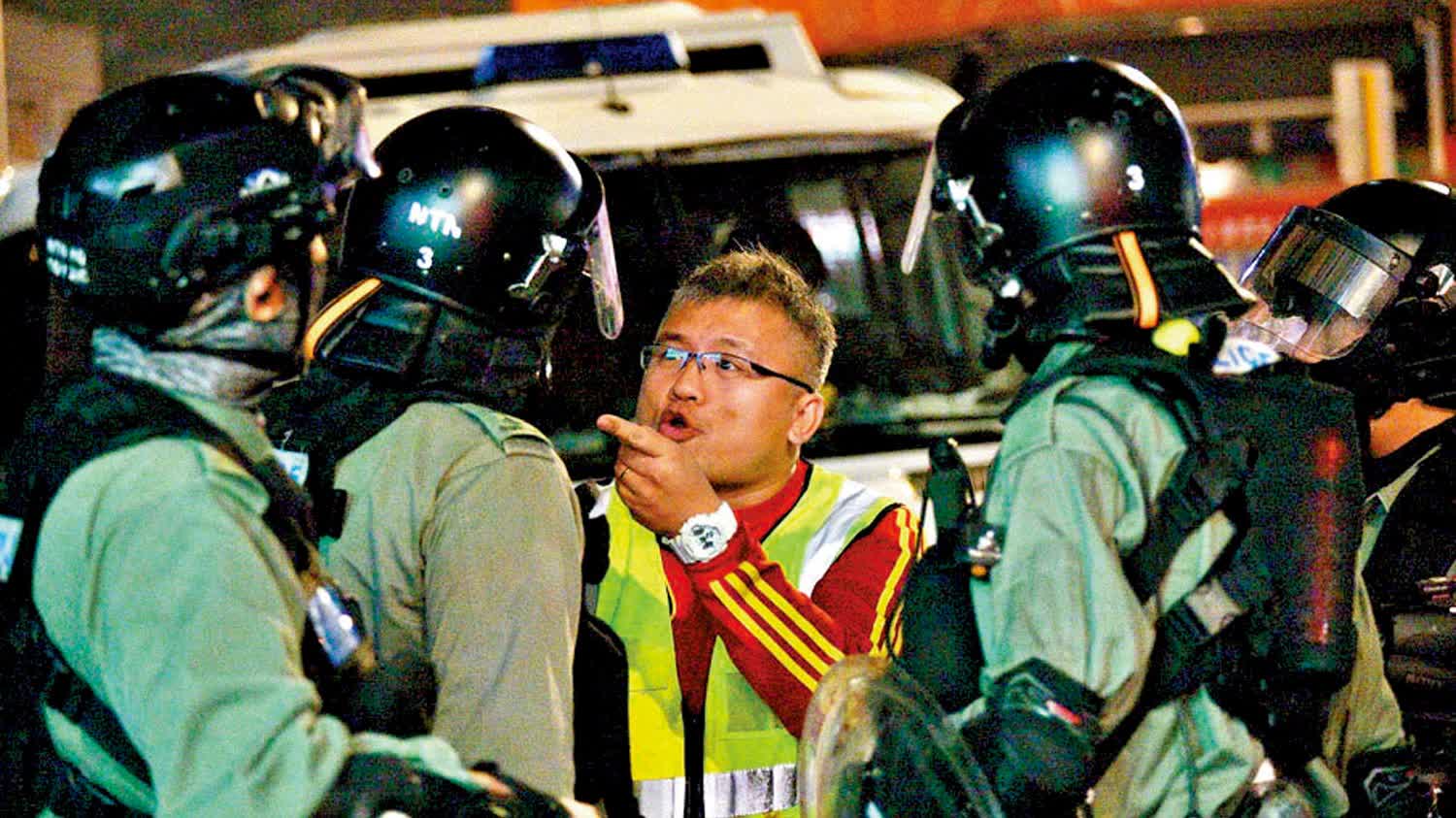 警民合作拦截空中威胁,澳舰提升胜利关键要素分析,警民合作拦截空中威胁与澳舰胜利关键要素解析