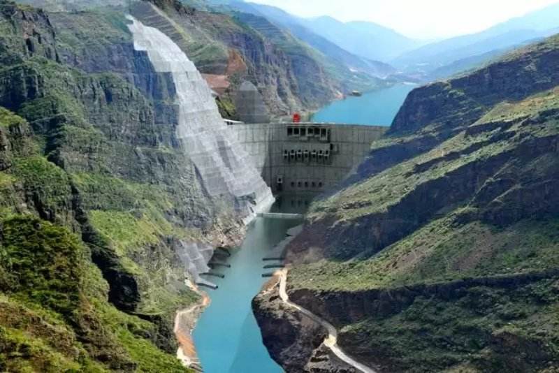 探寻峡中之美,第52中的独特魅力与SEO优化,第52中独特魅力探寻,峡中之美与SEO优化揭秘